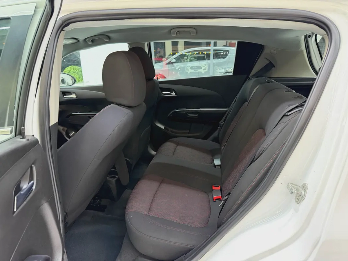 2018 Chevrolet Sonic RS | Canadian Specs | Well Maintained-5-5