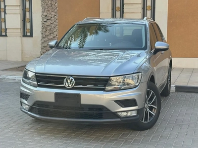 VOLKSWAGEN TIGUAN SE 2.0 TFSI - GCC SPECS - ACCIDENT FREE - FULL SERVICE HISTORY --0