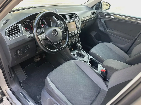 VOLKSWAGEN TIGUAN SE 2.0 TFSI - GCC SPECS - ACCIDENT FREE - FULL SERVICE HISTORY -