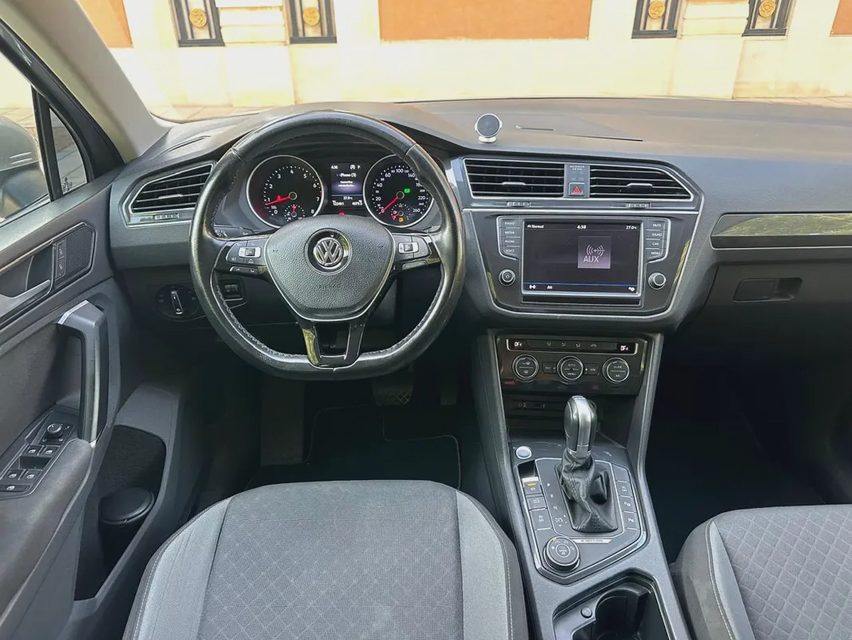 VOLKSWAGEN TIGUAN SE 2.0 TFSI - GCC SPECS - ACCIDENT FREE - FULL SERVICE HISTORY --10-10