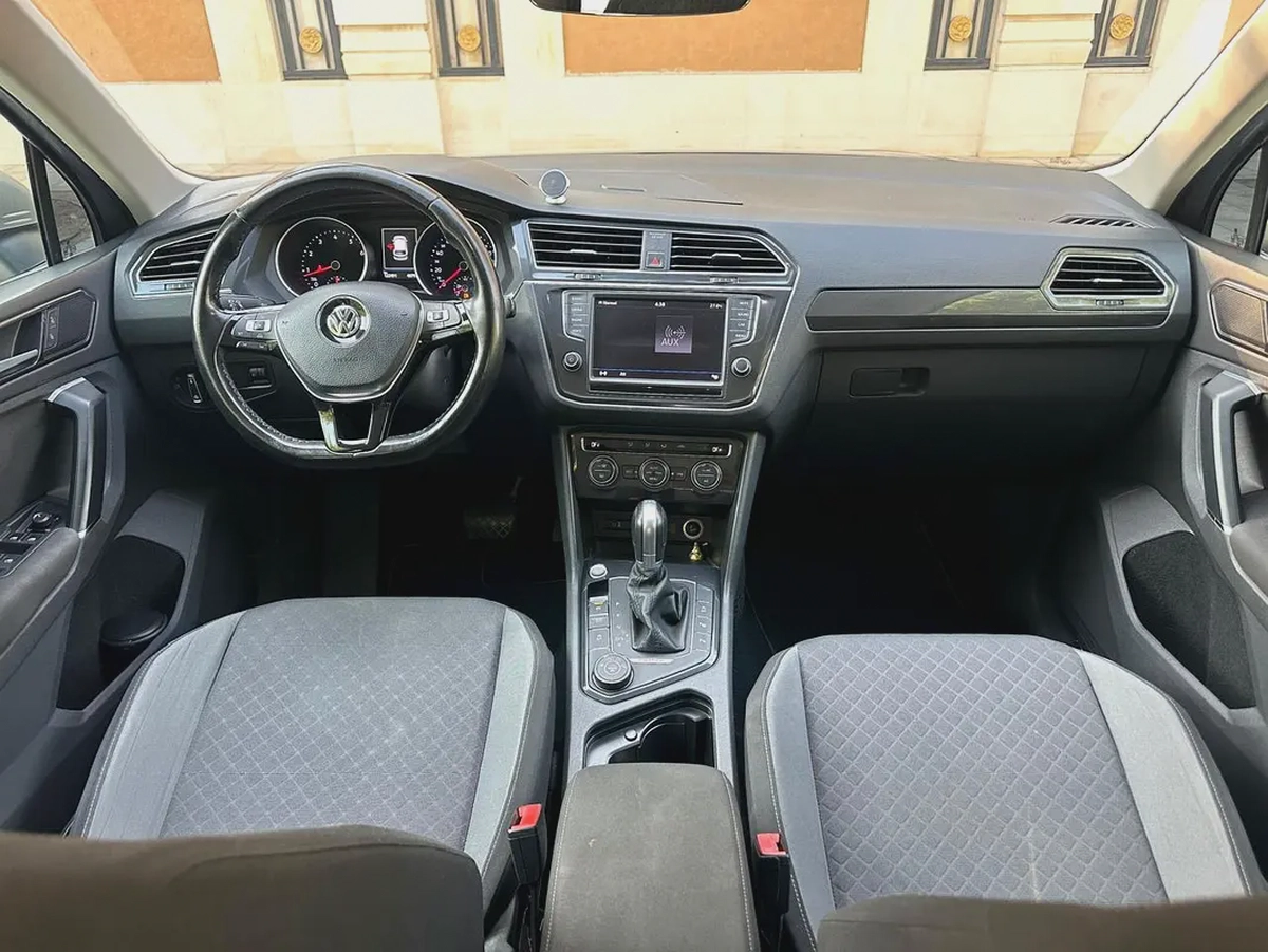 VOLKSWAGEN TIGUAN SE 2.0 TFSI - GCC SPECS - ACCIDENT FREE - FULL SERVICE HISTORY --12-12