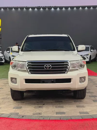 Toyota Land Cruiser GXR Converted to VXR-2