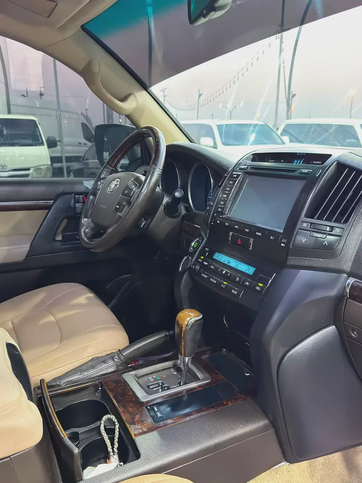 Toyota Land Cruiser GXR Converted to VXR-7-7