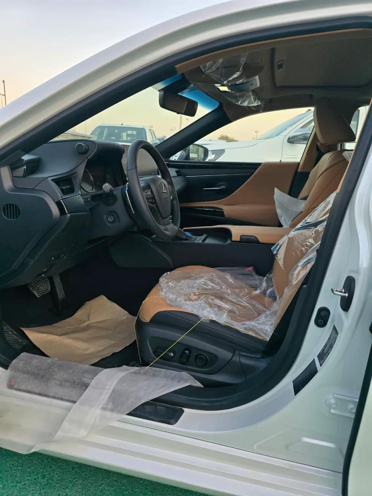 LEXUS ES300h 2.5L HYBRID 2026 – FULL OPTION-4-4