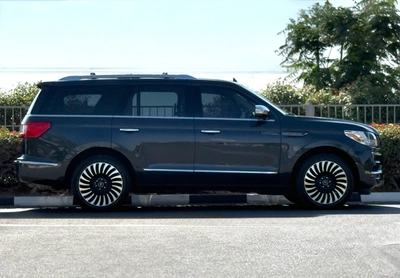 LINCOLN NAVIGATOR PRESIDENTIAL | MODEL: 2021 | WARRANTY VALID TILL 9TH OCTOBER 2026 OR 100,000 KMS |-1