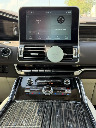 LINCOLN NAVIGATOR PRESIDENTIAL | MODEL: 2021 | WARRANTY VALID TILL 9TH OCTOBER 2026 OR 100,000 KMS |-3