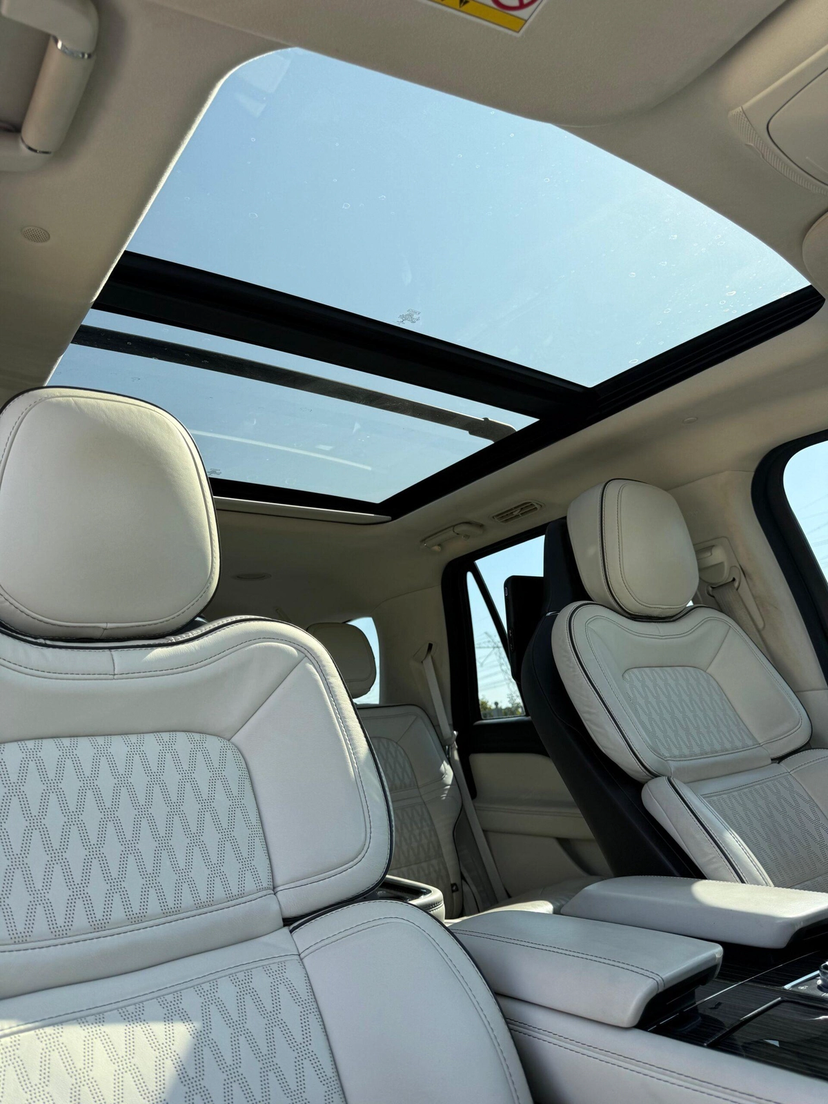 LINCOLN NAVIGATOR PRESIDENTIAL | MODEL: 2021 | WARRANTY VALID TILL 9TH OCTOBER 2026 OR 100,000 KMS |-4-4