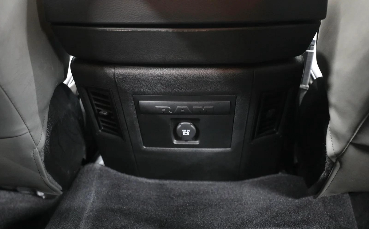 RAM 1500 Classic | Under Warranty Till 2027 | Free Insurance and Registration-10-10