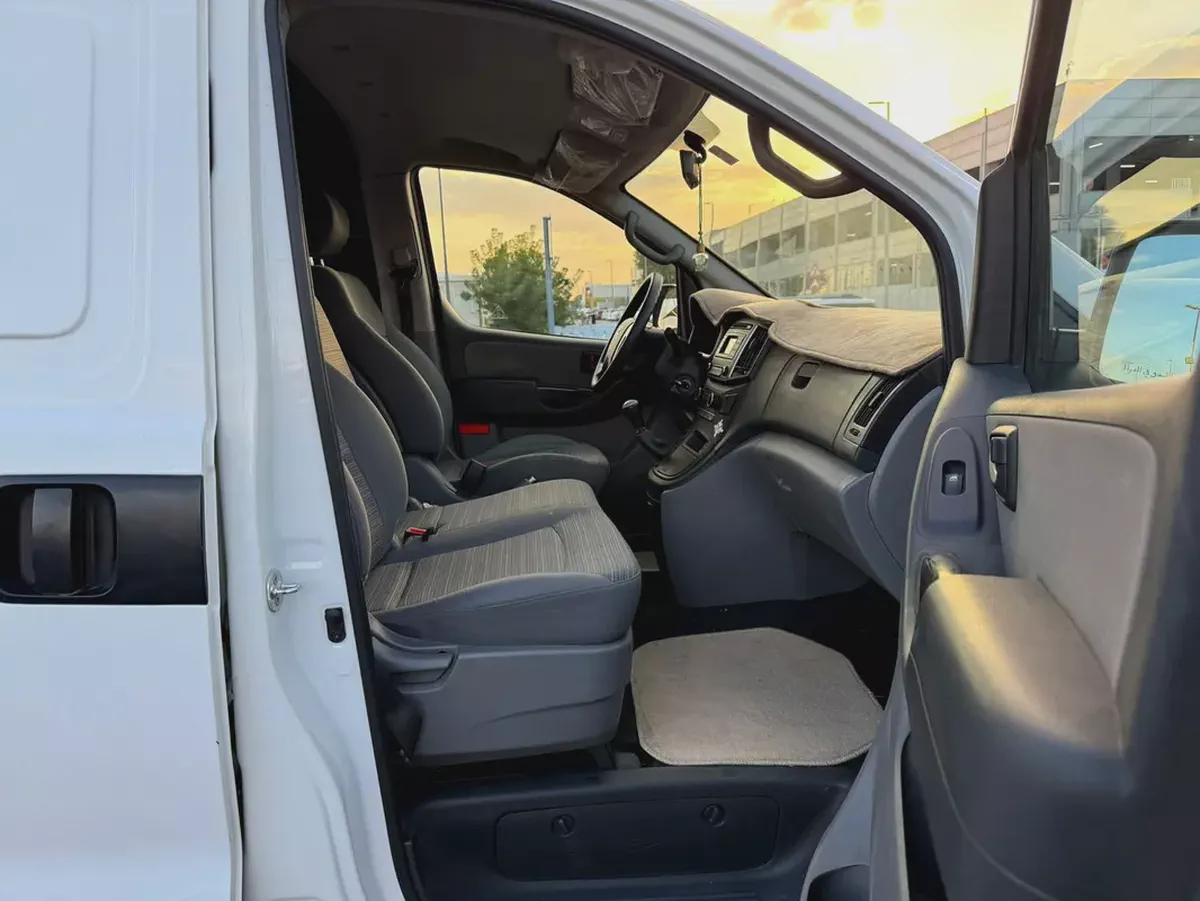 Hyundai H1 - 2021 GCC Specs, Absolutely Accident-Free
Original Paint-8-8