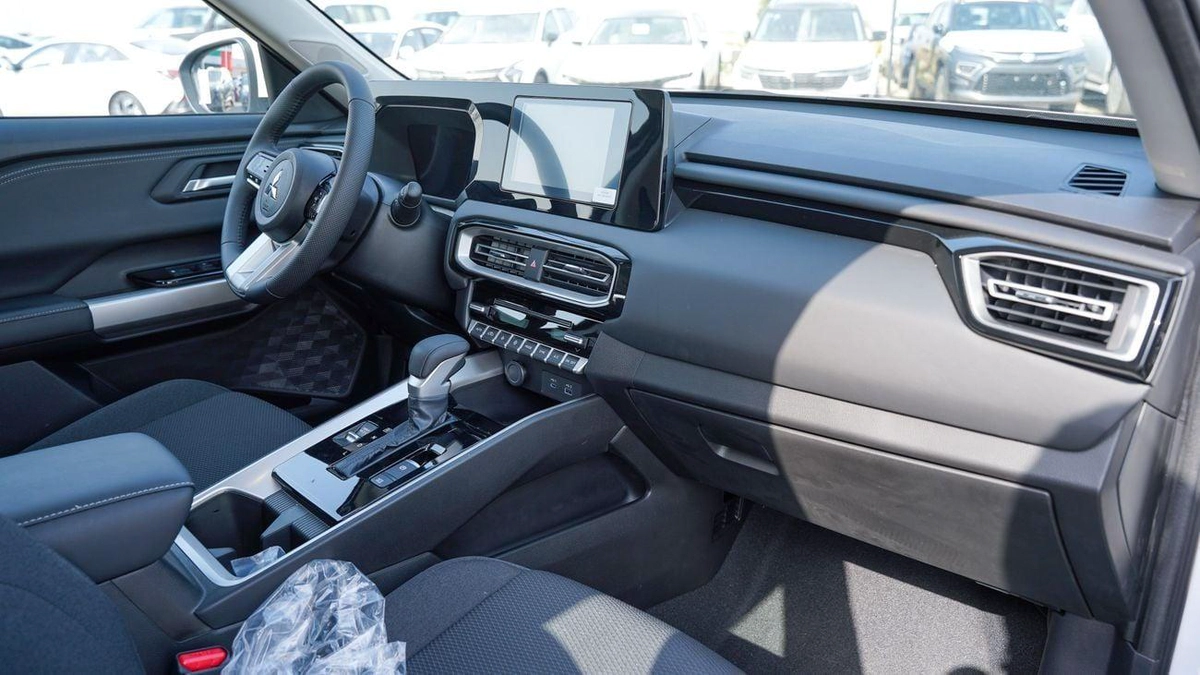 Mitsubishi Destinator Brand New 2026 Mitsubishi Destinator High Line 1.5L 7-Seater SUV GCC – Export Only-12-12