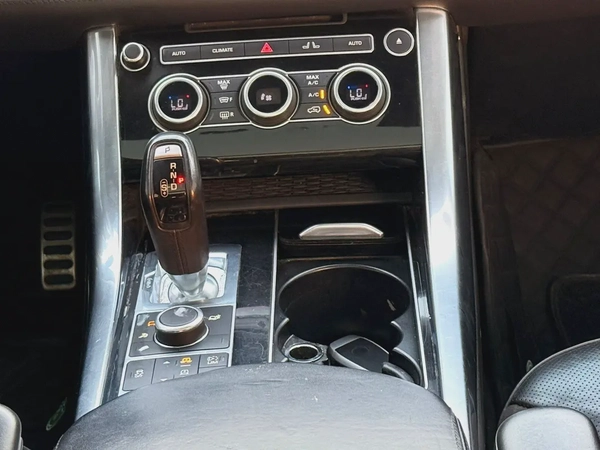 Range Rover Sport, 2017  American specs, in excellent condition,