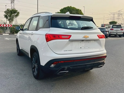 Chevrolet Captiva LS 2022 | GCC Specs | Low Mileage | Perfect Family SUV-4