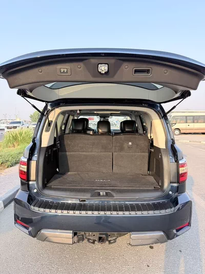 Nissan Armada SL Full option 2023-21