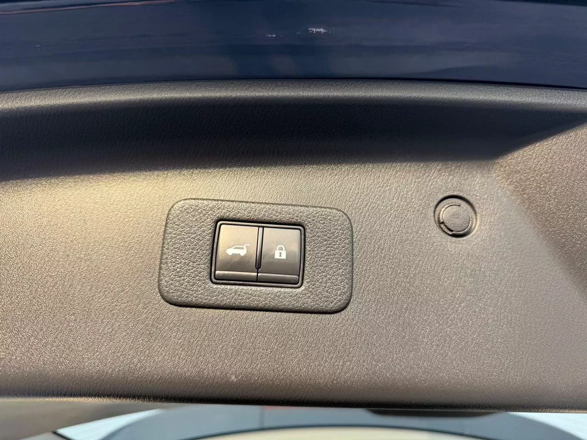 Nissan Armada SL Full option 2023-19-0