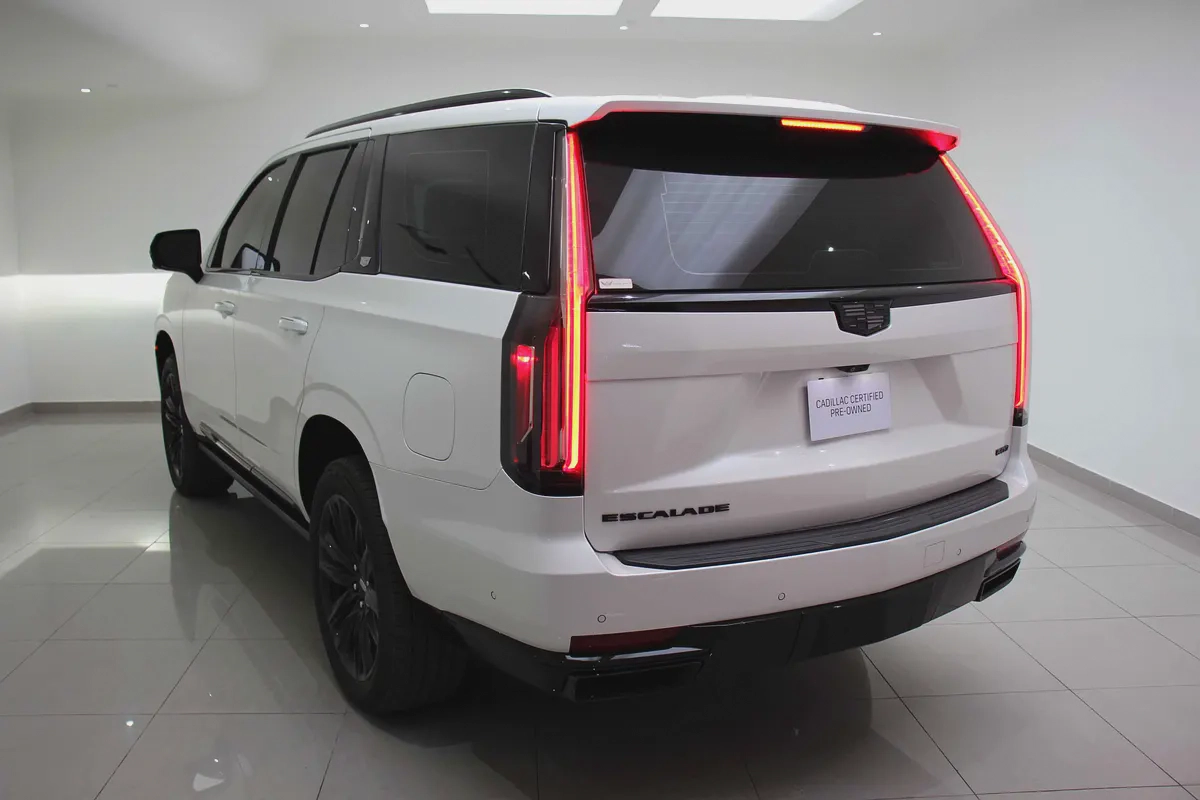 Escalade 6.2L Sport Platinum Bucket Seats-2-2