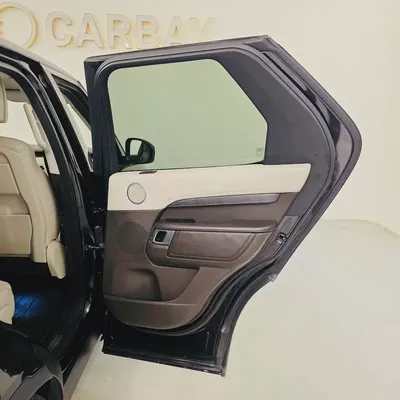 AED 1394 PM | LANDROVER DISCOVERY HSE 2019 | 7-SEATER | WELL MAINTAINED | 1 YEAR WARRANTY-17