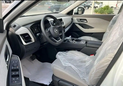 2026 Nissan X-Trail – Modern SUV 2.5 white beige-2