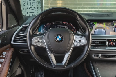 BMW X7 40 2020-19
