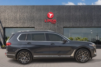 BMW X7 40 2020-6