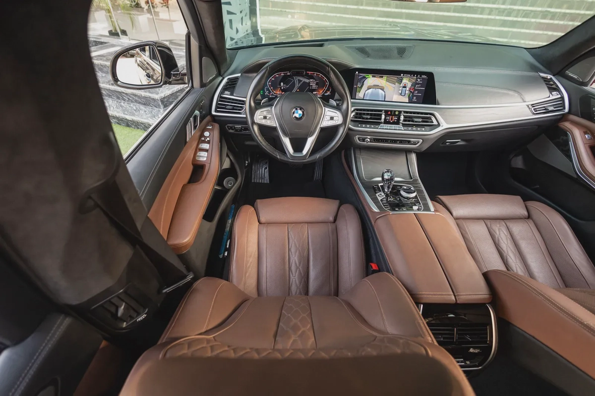 BMW X7 40 2020-8-8