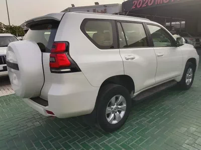 Toyota Prado GXR 2023 GCC Specs - Pristine Condition-3