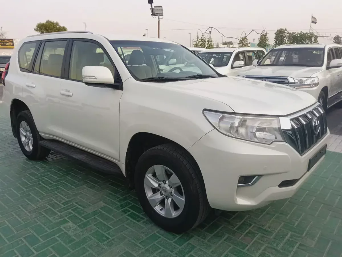 Toyota Prado GXR 2023 GCC Specs - Pristine Condition-1-1