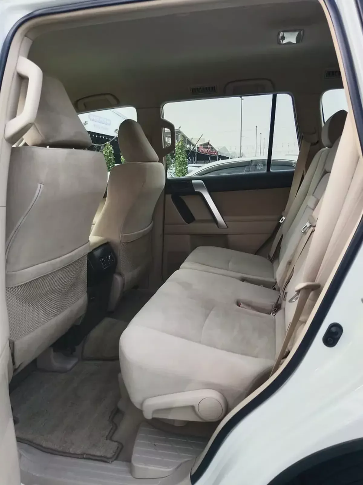 Toyota Prado GXR 2023 GCC Specs - Pristine Condition-6-6