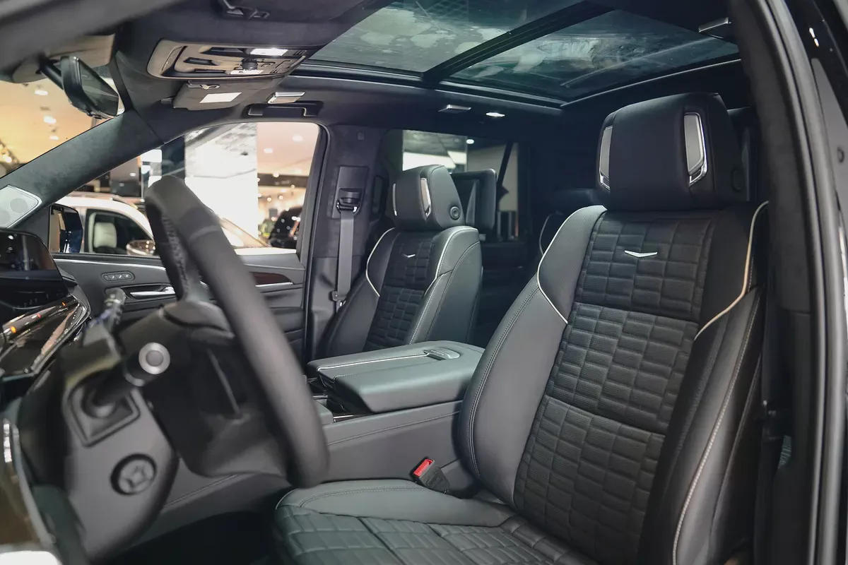 CADILLAC ESCALADE 600 ESV 6.2L V8 4WD PREMIUM LUXURY PLATINUM / 2024 / BRAND NEW-5-5