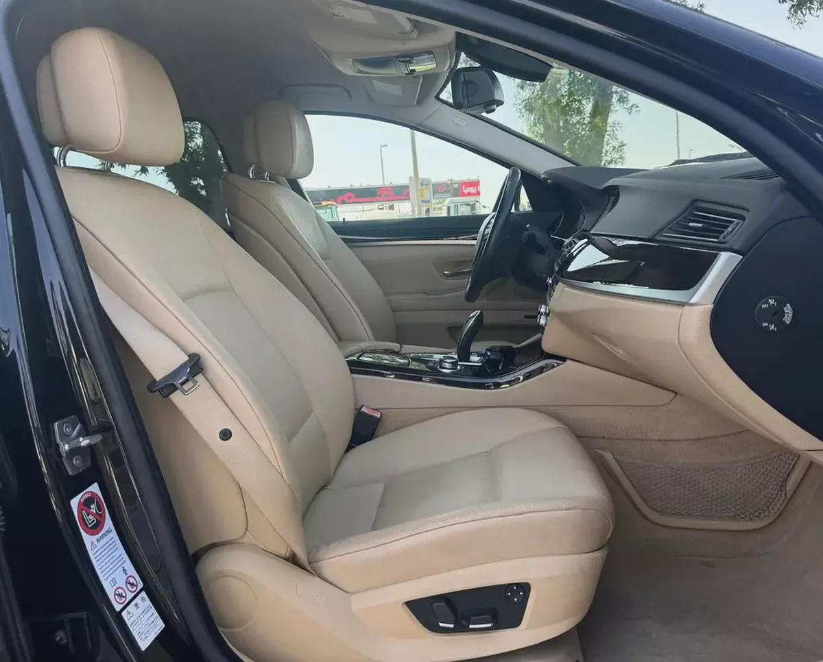 BMW 528i - 2010 - BLACK WITH BEIGE INTERIOR CLEAN CAR FRESH JAPAN IMPORT-11-11