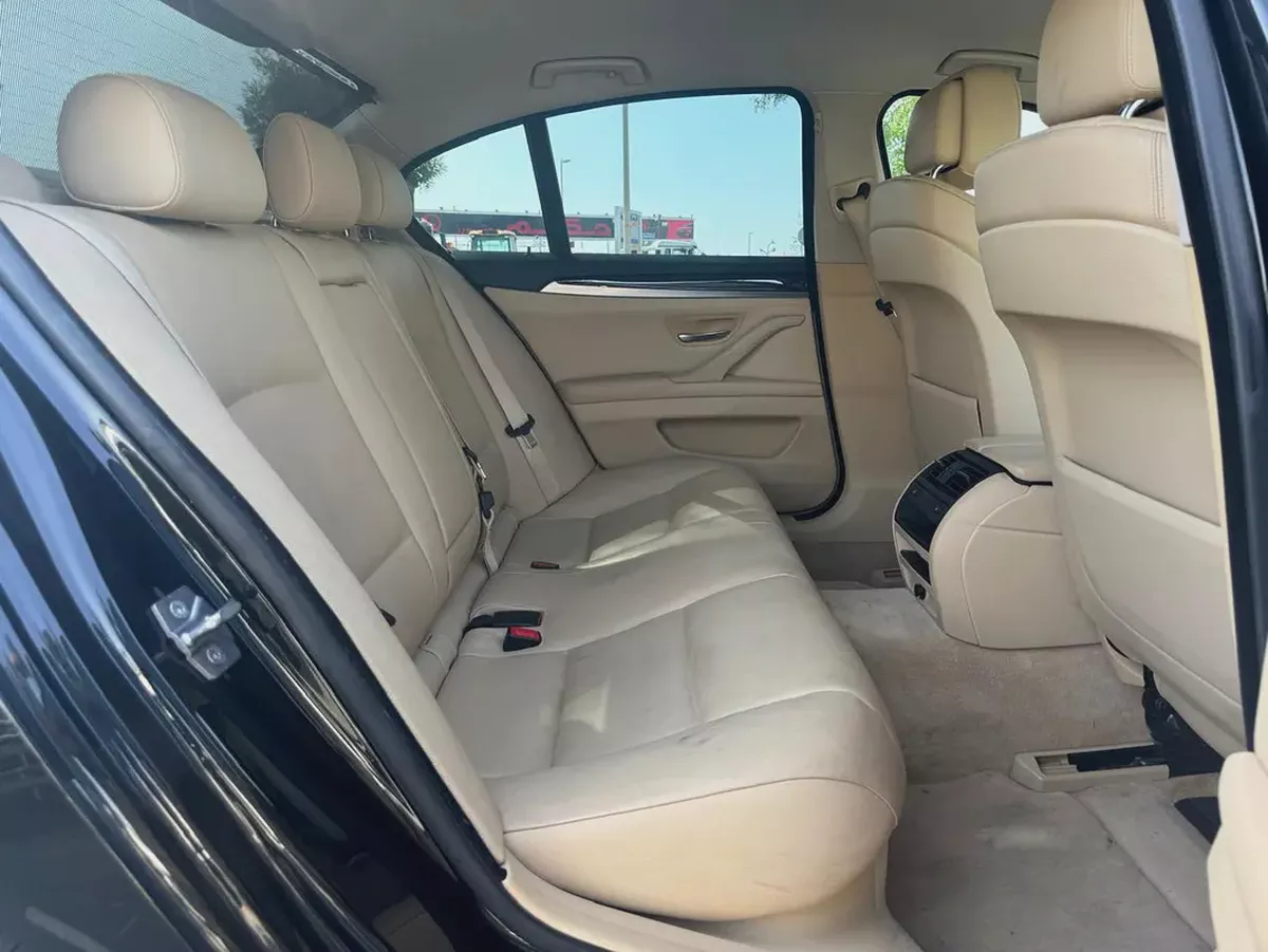 BMW 528i - 2010 - BLACK WITH BEIGE INTERIOR CLEAN CAR FRESH JAPAN IMPORT-13-13