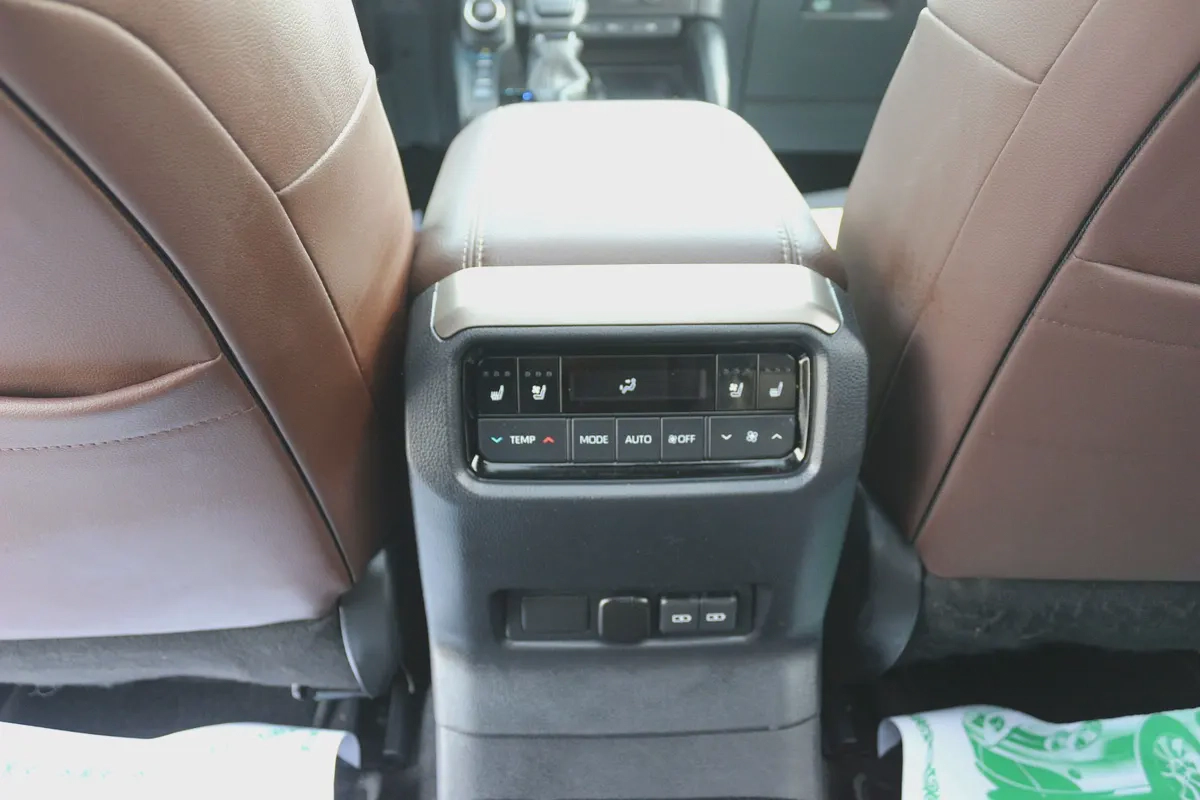 Toyota Prado Diesel 2025-7-7
