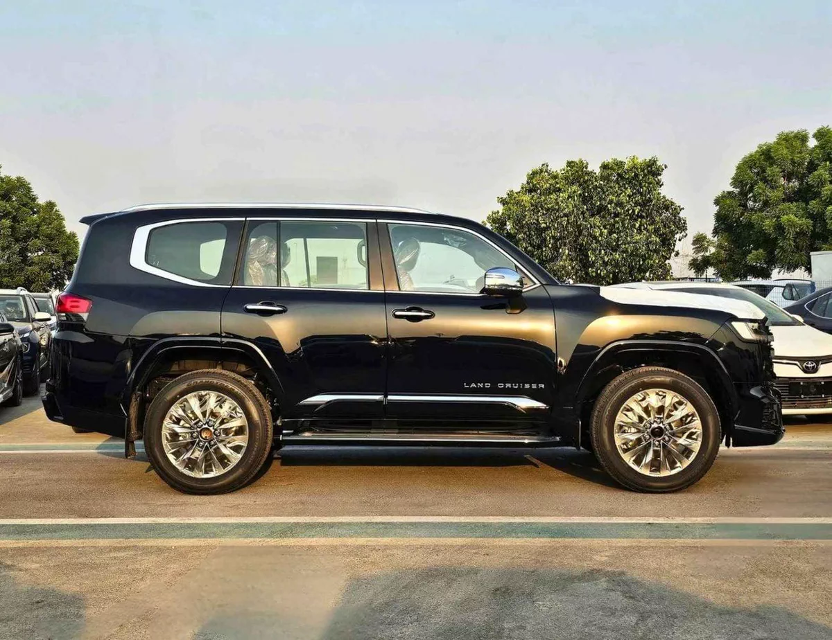 Toyota Land Cruiser VXR 3.3L DIESEL || PWR WITH MEMORY SEATS || HUD , RADAR | JBL SPEAKERS (CODE # LCDVXRHA)-1-0