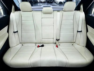 Mercedes-Benz GLE 450 2021 GCC specs for 220,000.00 AED-1