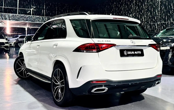 Mercedes-Benz GLE 450 2021 GCC specs for 220,000.00 AED