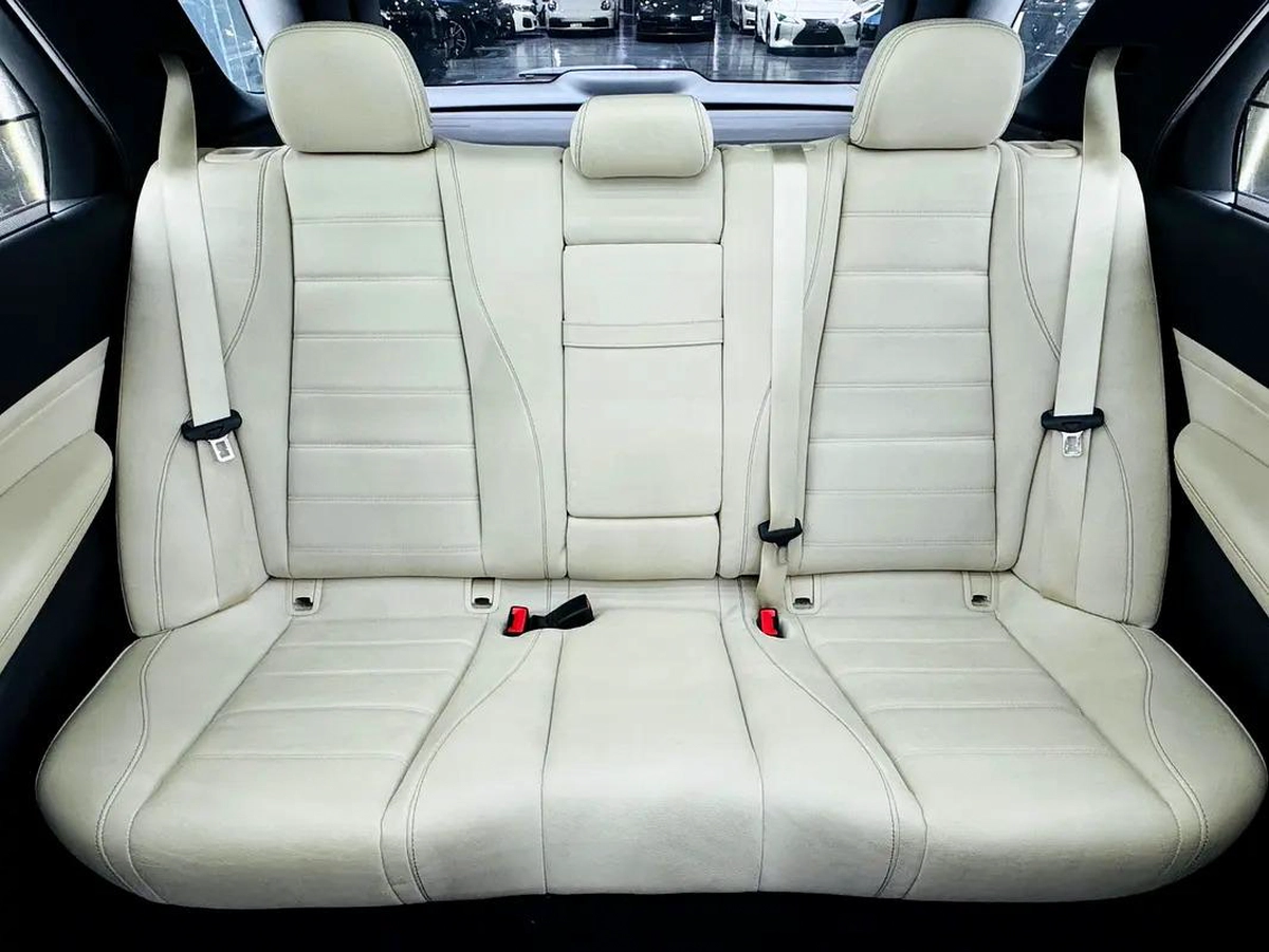 Mercedes-Benz GLE 450 2021 GCC specs for 220,000.00 AED-1-1