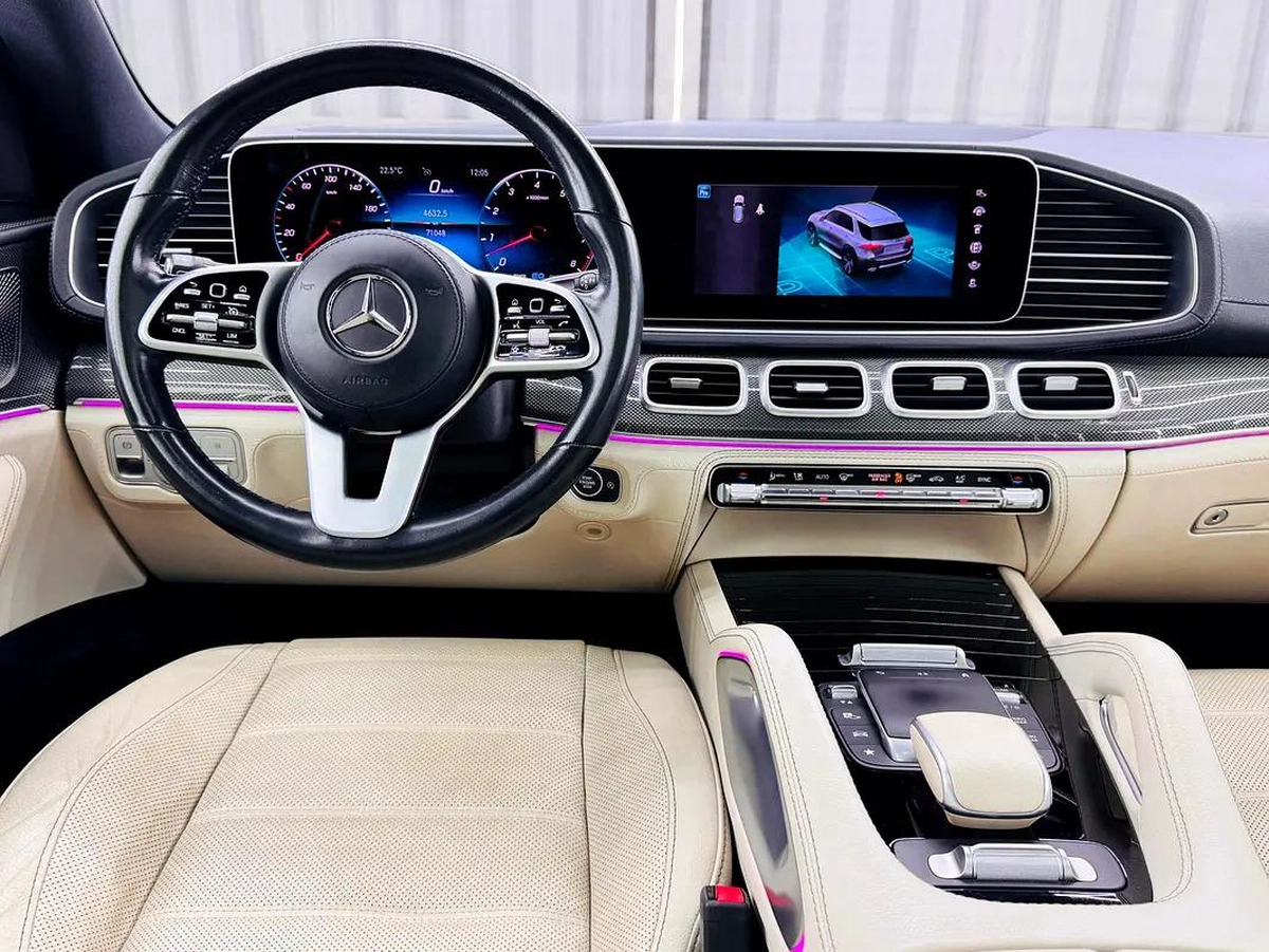 Mercedes-Benz GLE 450 2021 GCC specs for 220,000.00 AED-14-14