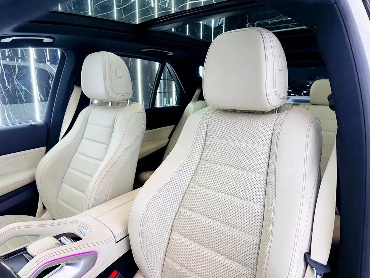 Mercedes-Benz GLE 450 2021 GCC specs for 220,000.00 AED-12-12