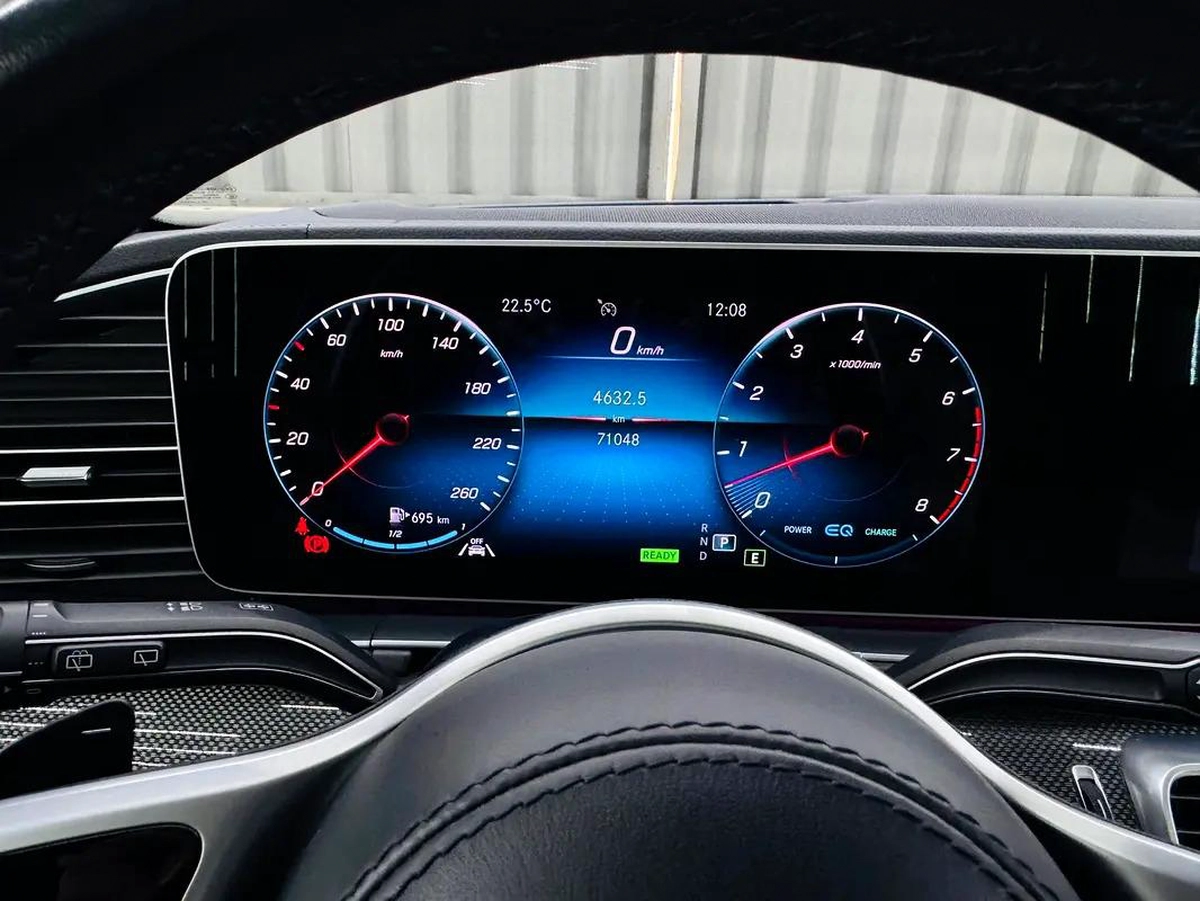 Mercedes-Benz GLE 450 2021 GCC specs for 220,000.00 AED-5-5