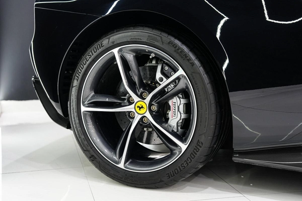 Ferrari 296 GTB
