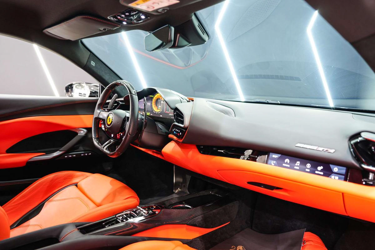 Ferrari 296 GTB-4-4
