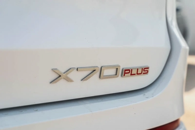 Jetour X70 Plus Luxury 2025 Low Mileage GCC 1.6L Turbo 4 Cylinders-3