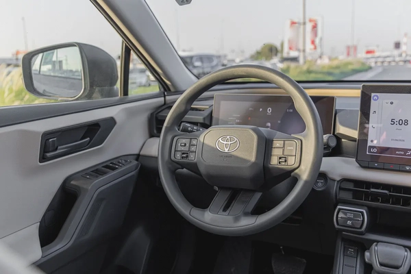 Toyota RAV4 LE | GCC Specs | Hybrid | V4 | FWD | 2026 (EXPORT)