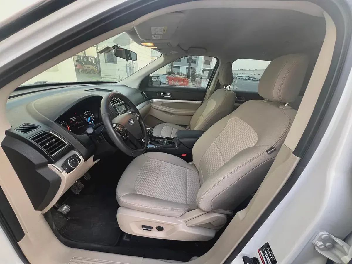 Ford Explorer Base 2018 GCC Specs-15-15