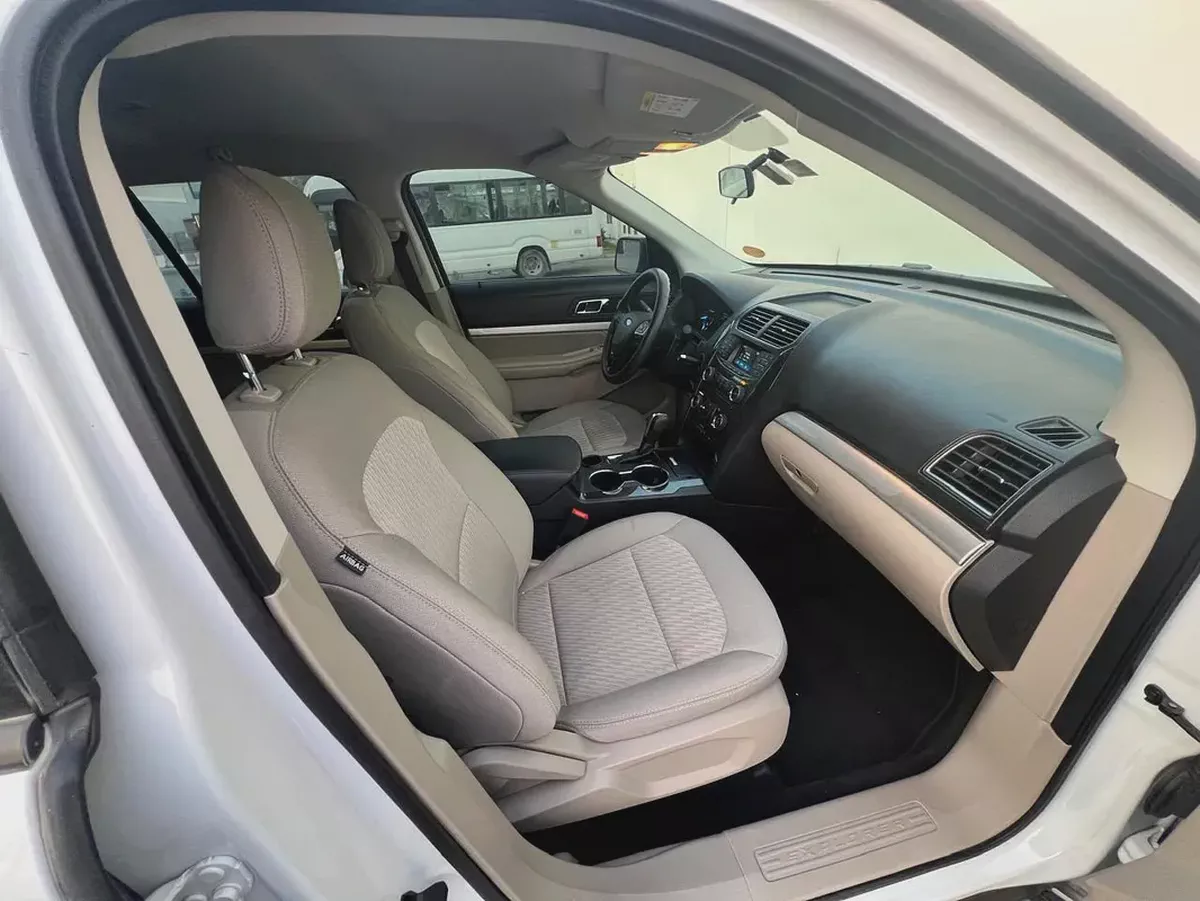 Ford Explorer Base 2018 GCC Specs-16-16