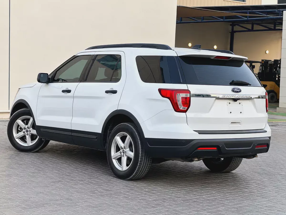 Ford Explorer Base 2018 GCC Specs-3-3