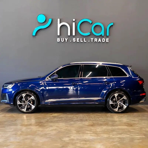 AED 3,065 P.M • 0% Downpayment • Audi Q7 55TFSI S-Line • Agency Warranty