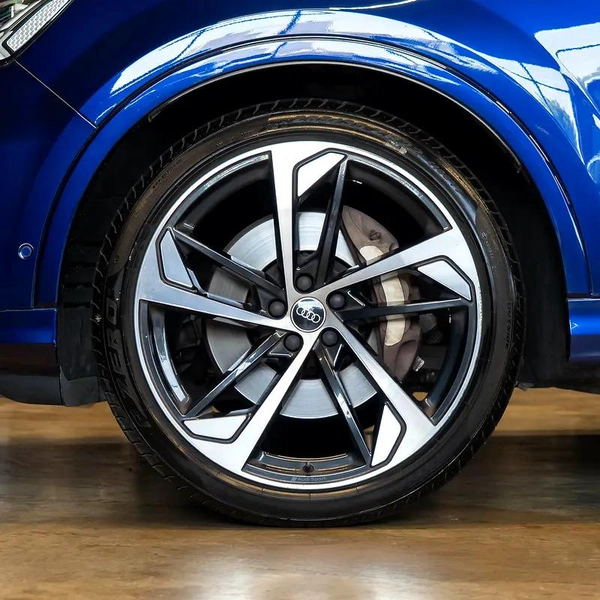 AED 3,065 P.M • 0% Downpayment • Audi Q7 55TFSI S-Line • Agency Warranty