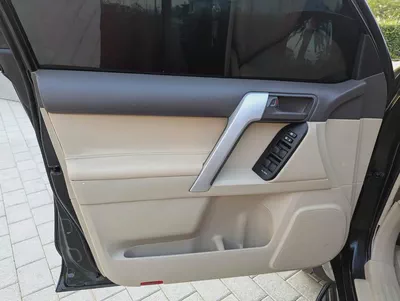 2023 Toyota Land Cruiser Prado TXL | 2.7L V4 | GCC Specs | Excellent Condition | 4WD-10
