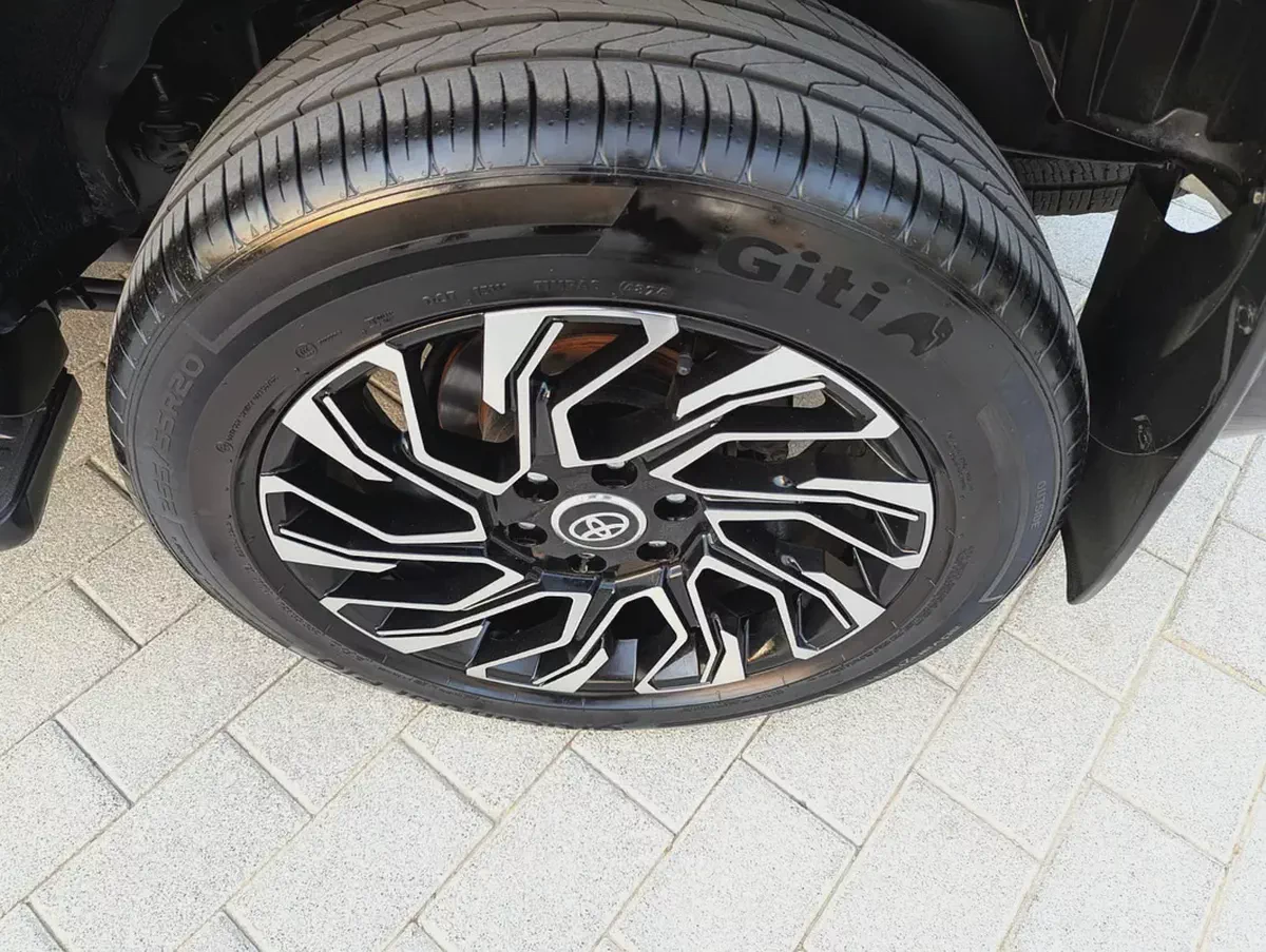 2023 Toyota Land Cruiser Prado TXL | 2.7L V4 | GCC Specs | Excellent Condition | 4WD-16-16