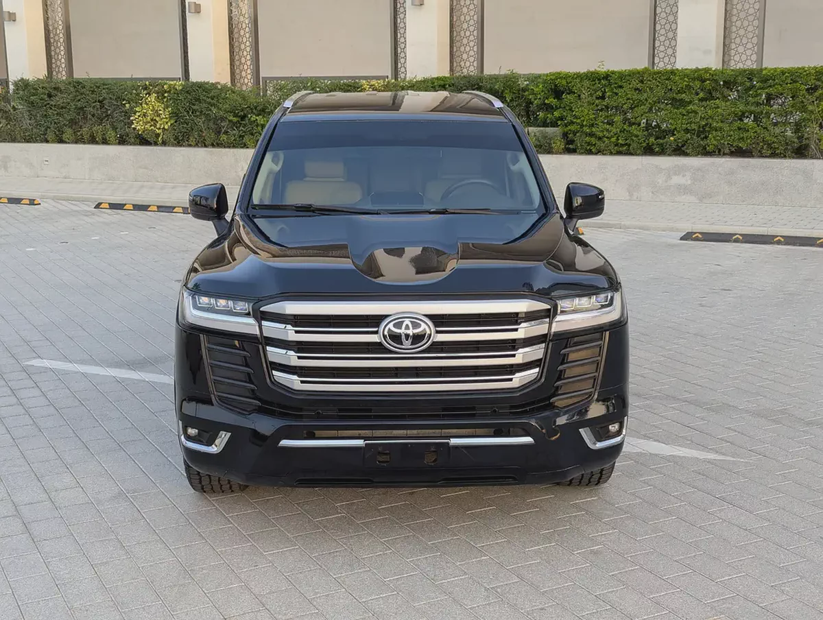 Toyota Land Cruiser GXR 2019 Facelifted 2025 | V6 4.0L | GCC Specs | Full Option | Excellent Conditi-2-2